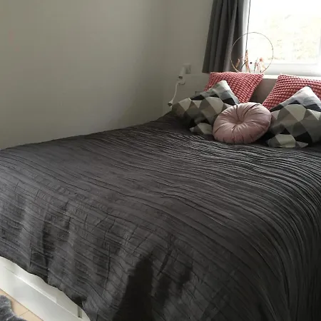 Les Terrasses De Duplex 420 컨트리하우스 말메디